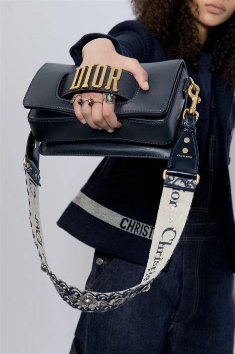 Dio (r)evolution Dior Bags 